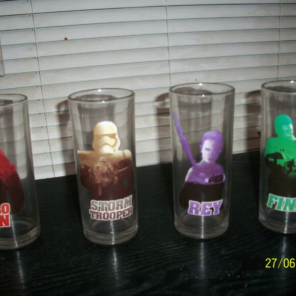4 Star Wars Boxed 10 Ounce Glass-New In Box - Picture 2 of 2